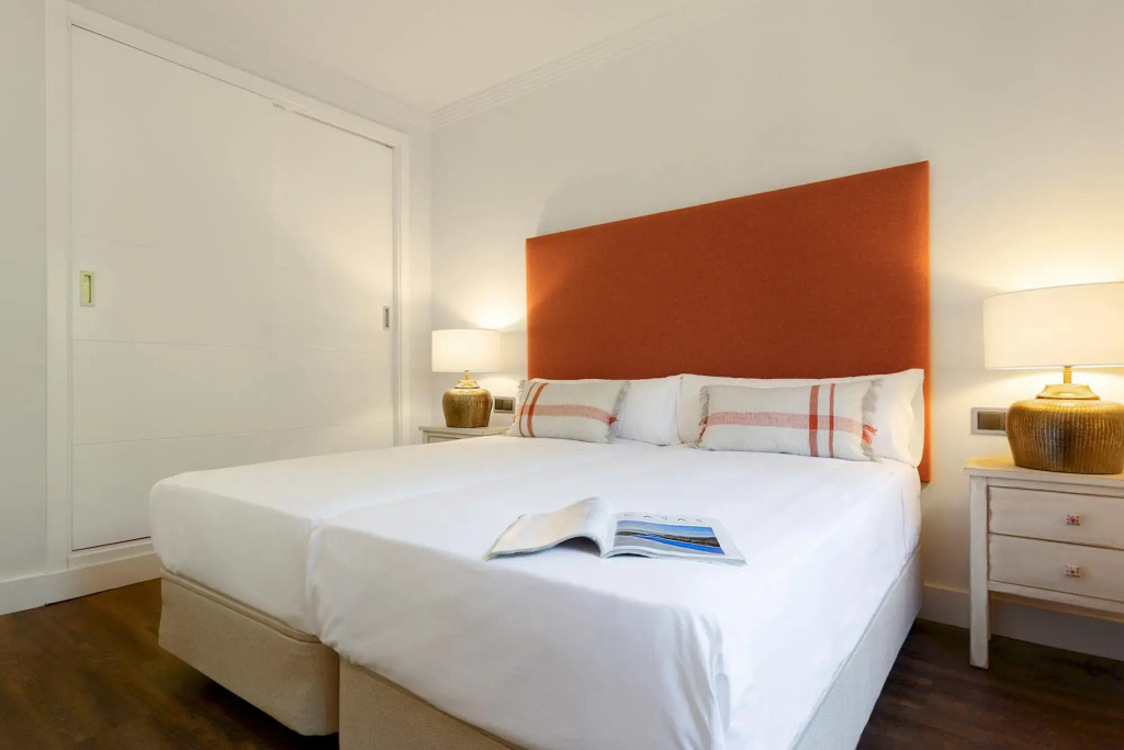 Spectacular apartment with direct access to the beach. Venalmar T
