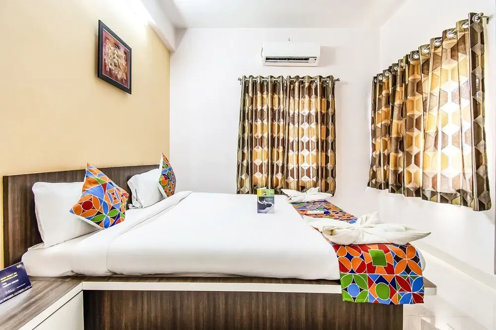 FabHotel House Khas Pranaam