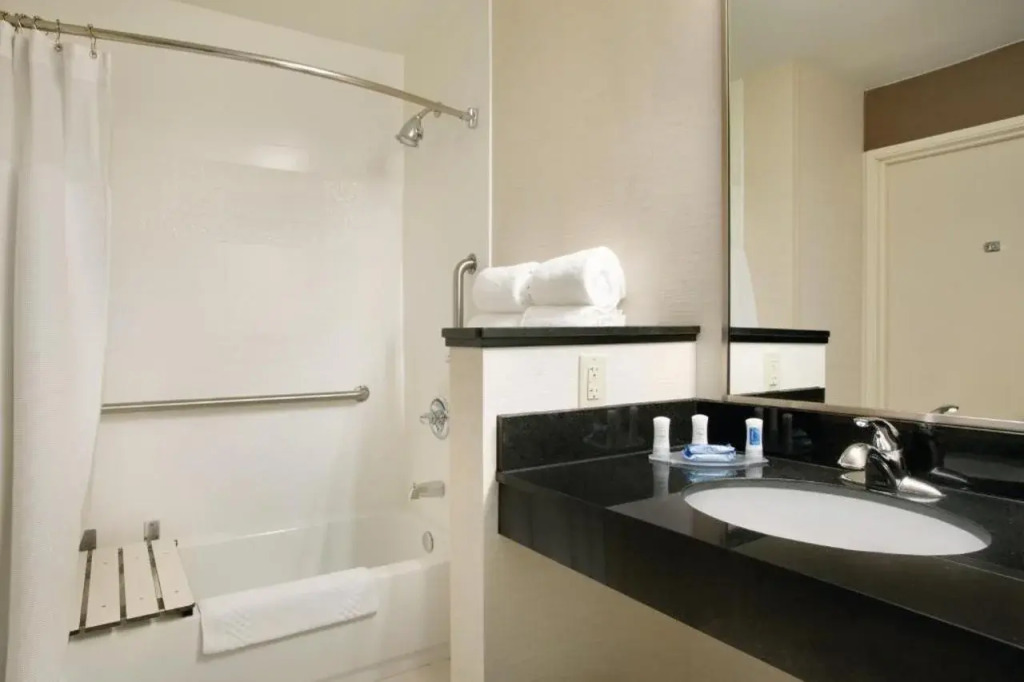 Fairfield Inn & Suites by Marriott Quincy