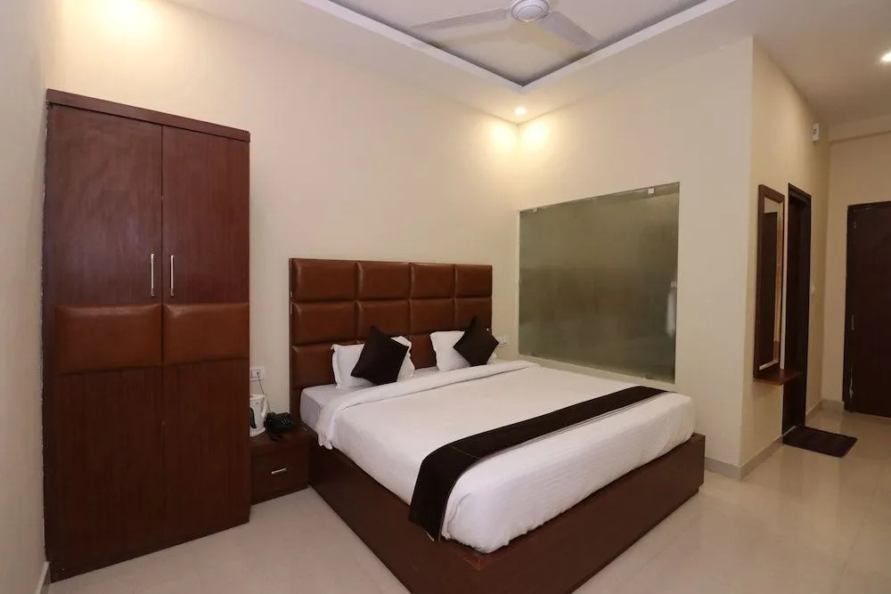 HOTEL DEV GANGA