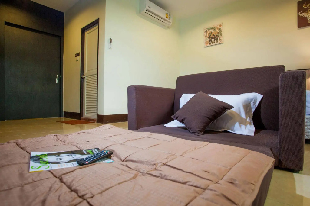 The SR Residence