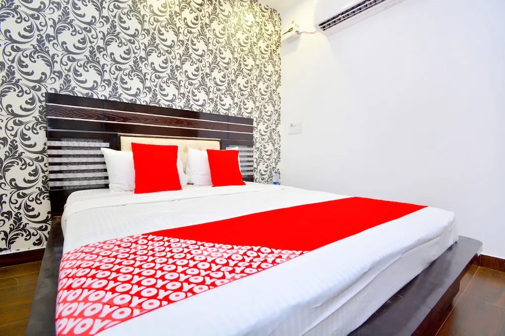 Oyo 41016 Hotel Celebration Inn