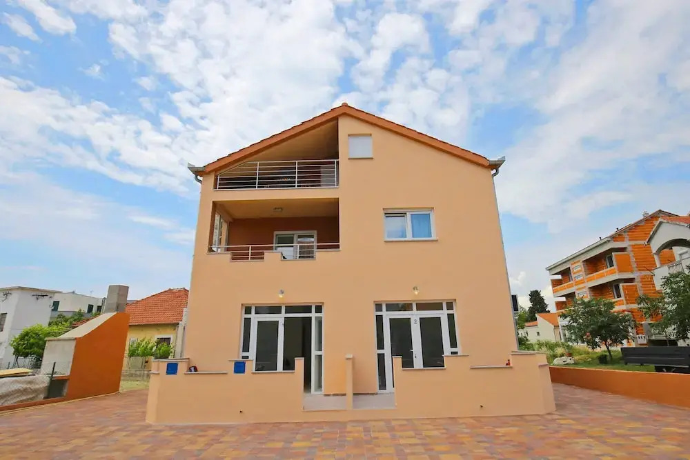 Apartments Kapetan