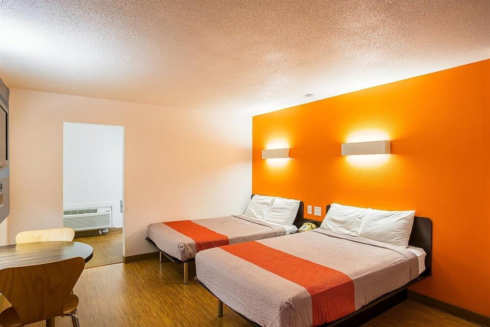 Thunderbird Motel Ellensburg