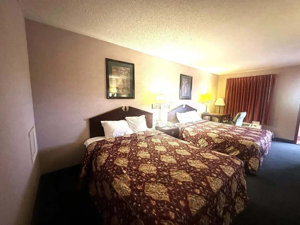Macon Days Inn