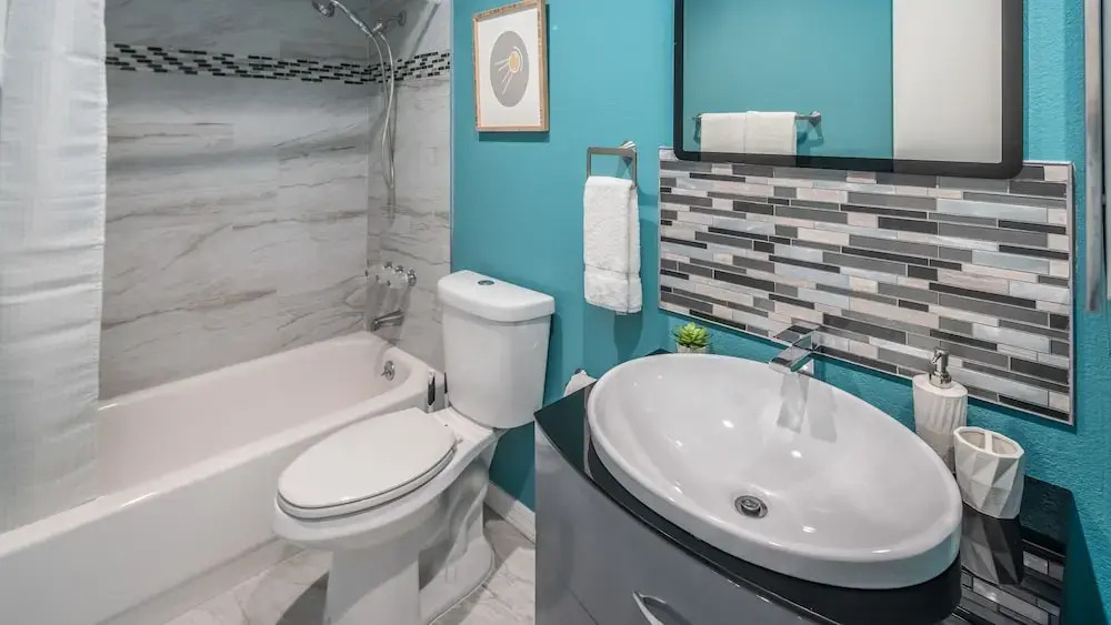 Sleek 2BR Townhome Central Phx by WanderJaunt