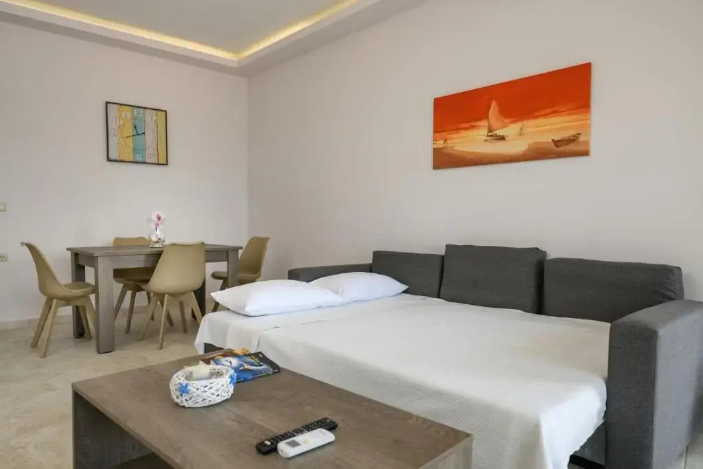 Coral Sea Apartment