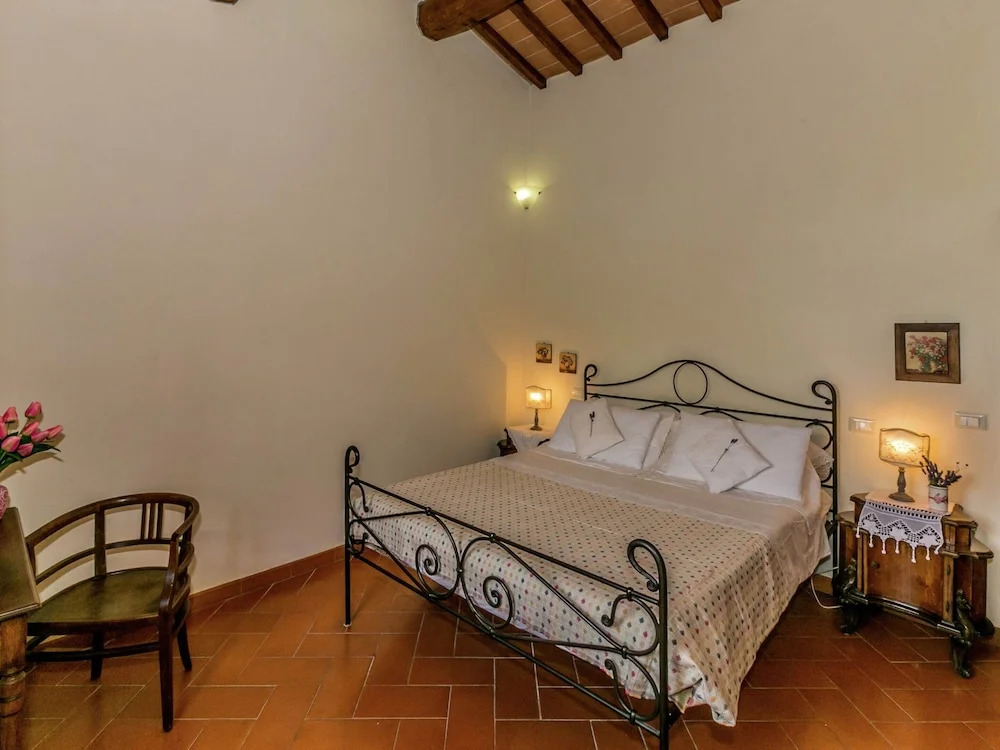 Farmhouse Montepulciano Near Vineyards Pool