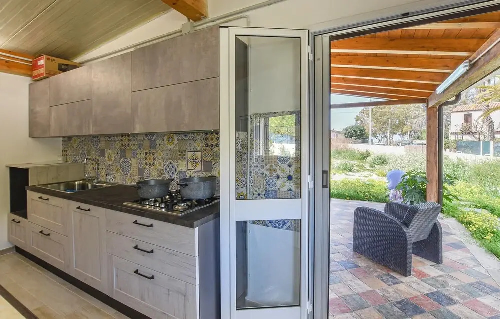 Stunning Home in Marina di Modica With Wifi and 2 Bedrooms