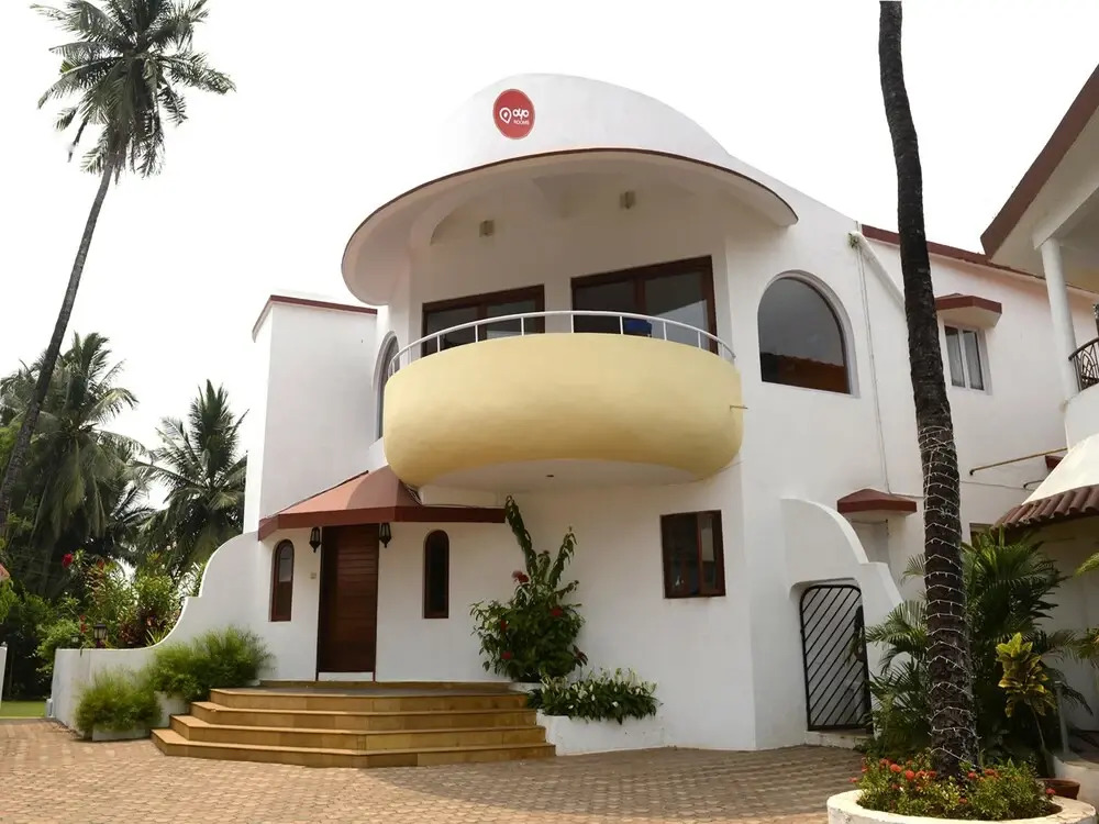 OYO 438 near Candolim Beach