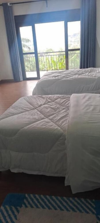 Hillside Inn lubowa