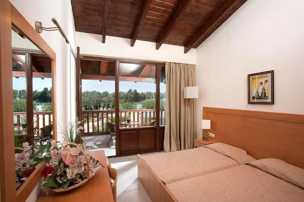 Hotel Golden Odyssey
