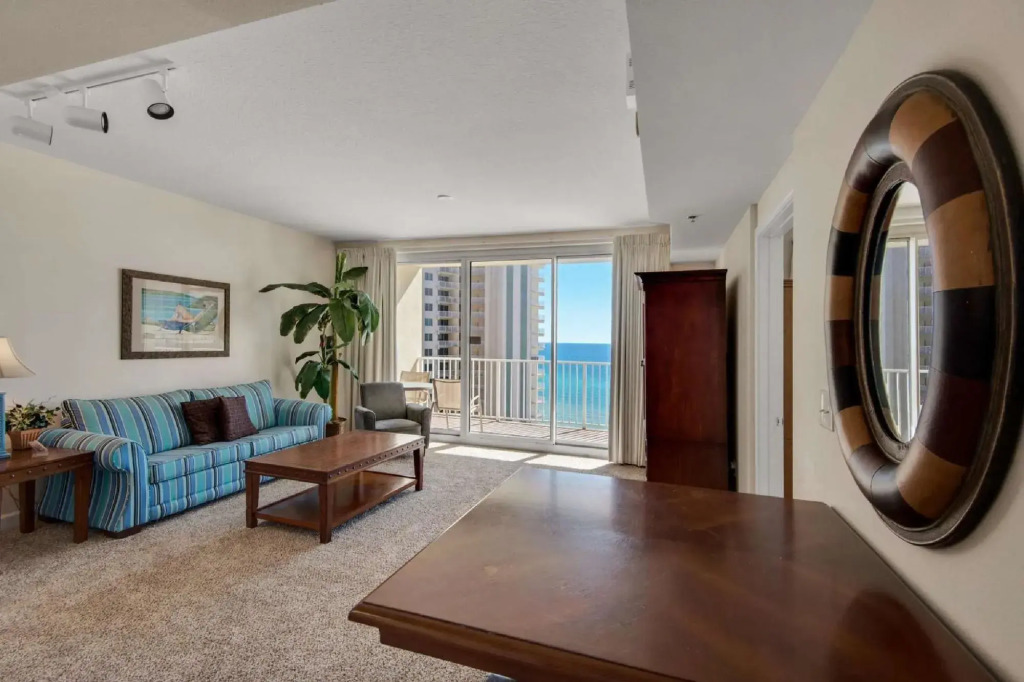 1512 Shores of Panama