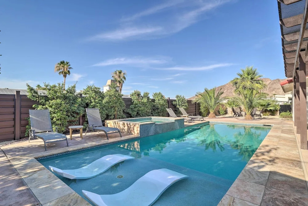 226242 3 BR Oasis w/ Hot Tub By Golf & Coachella!