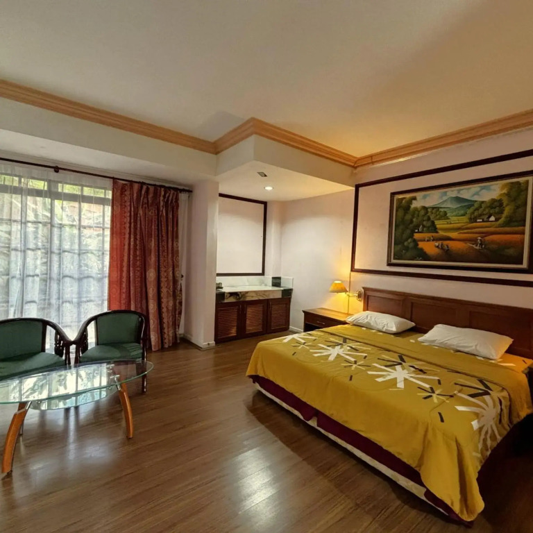 Cool Point Hotel