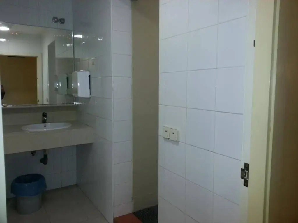 Barcelona Housing recommend for Students