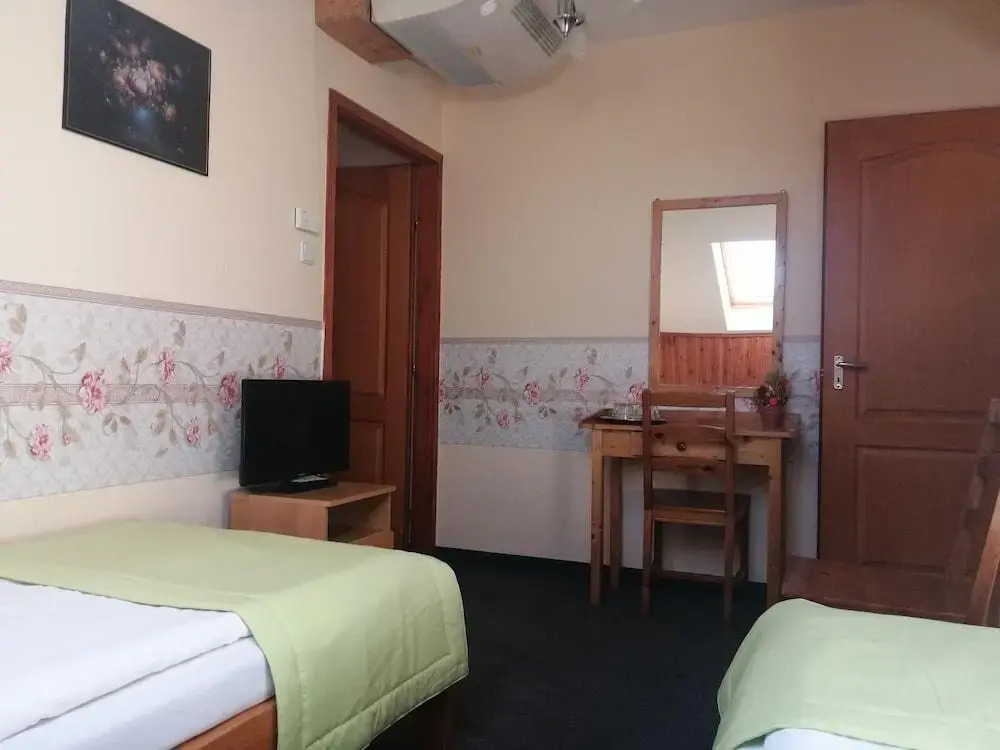 Hotel Hajnal
