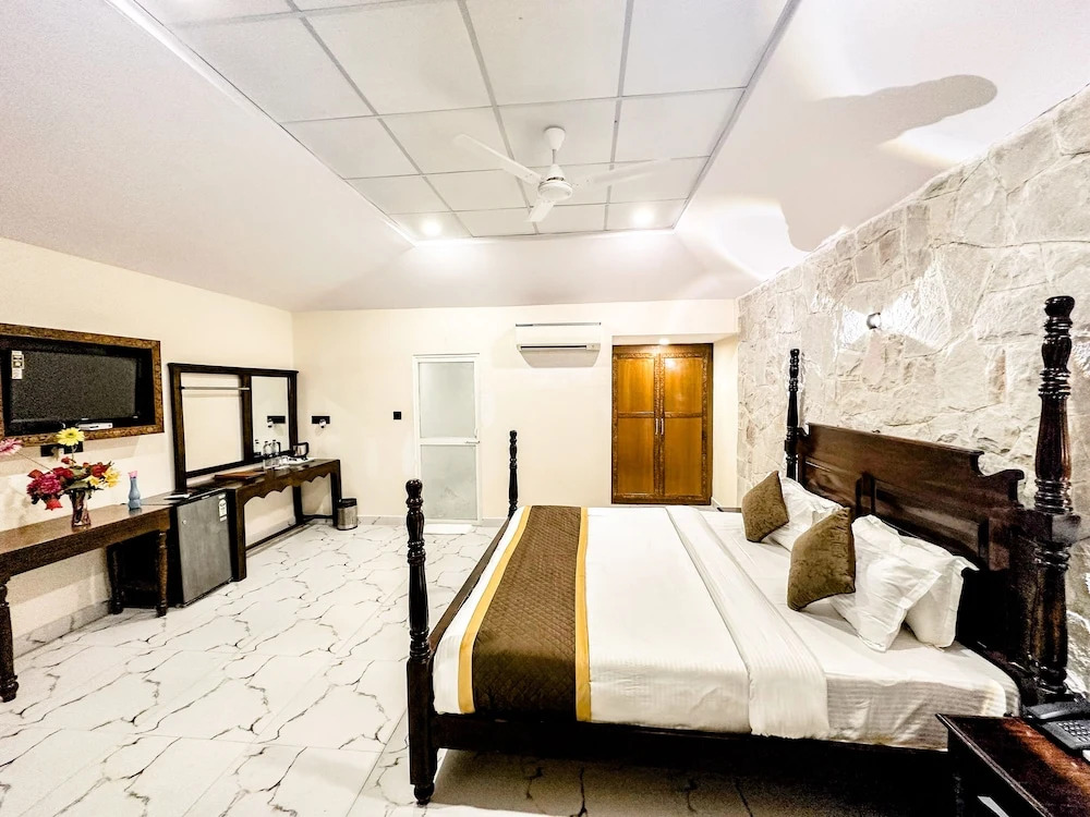 Kerria Hotel Ranthambore Resort