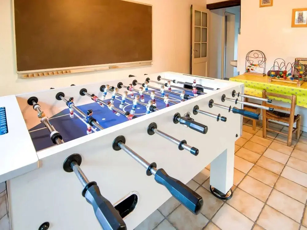 A Charming And Comfortable Renovated House with Garden And a Large Terrace
