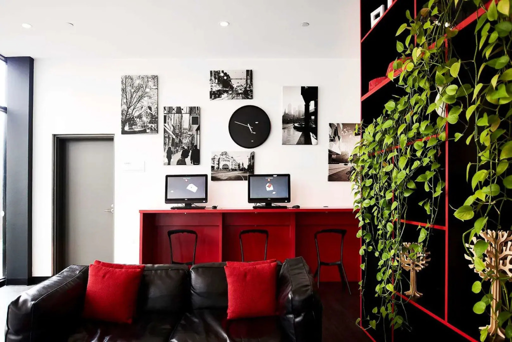 Essence Hotel Carlton