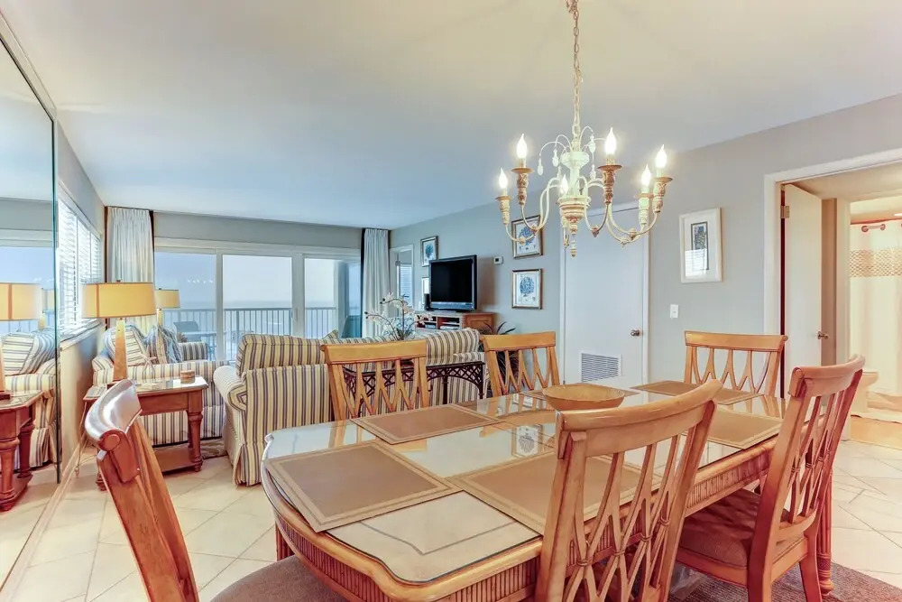 7th Floor, Corner Property on the top Floor With Easy Beach Access Exclusive Fishing Pier
