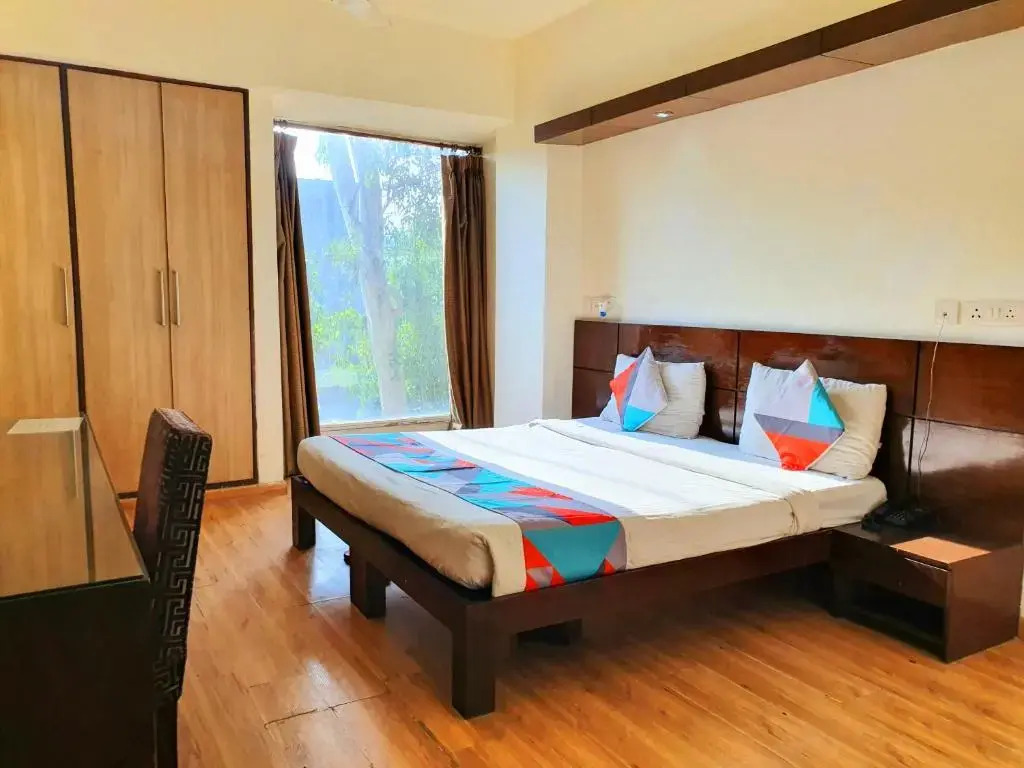 Merriment Alpha Hotel At Noida