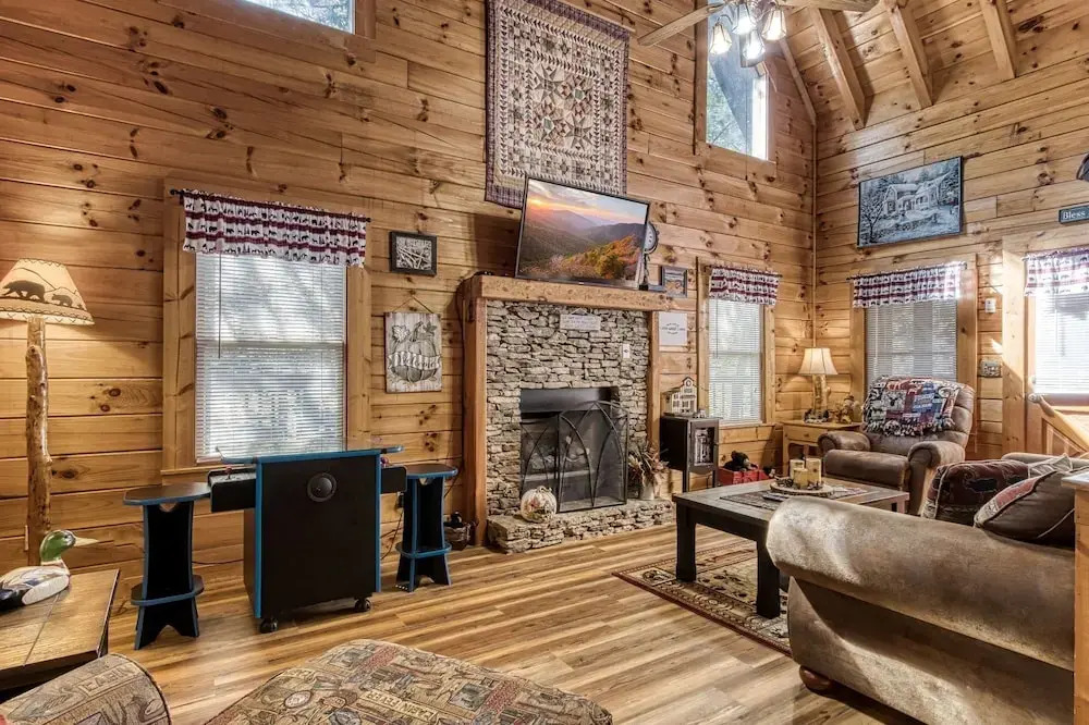 Er 247 - Legacy Lodge Great Location - Close To Town! 2 Bedroom Cabin by RedAwning