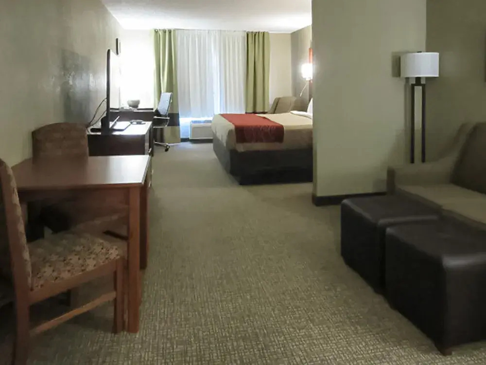 Comfort Inn & Suites