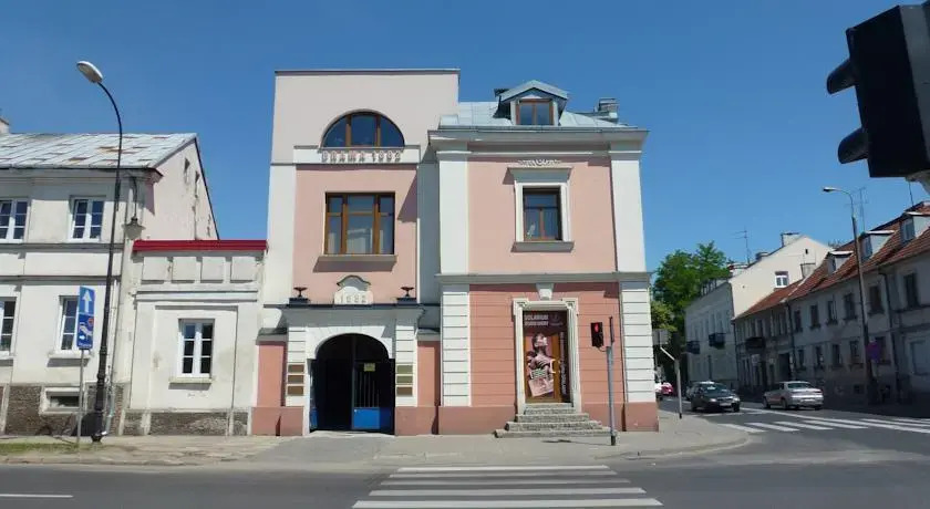Brama 1882