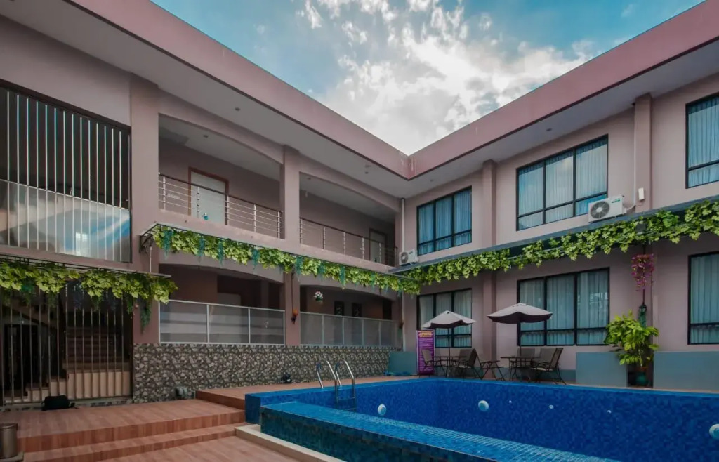 Sumbawa Grand Hotel