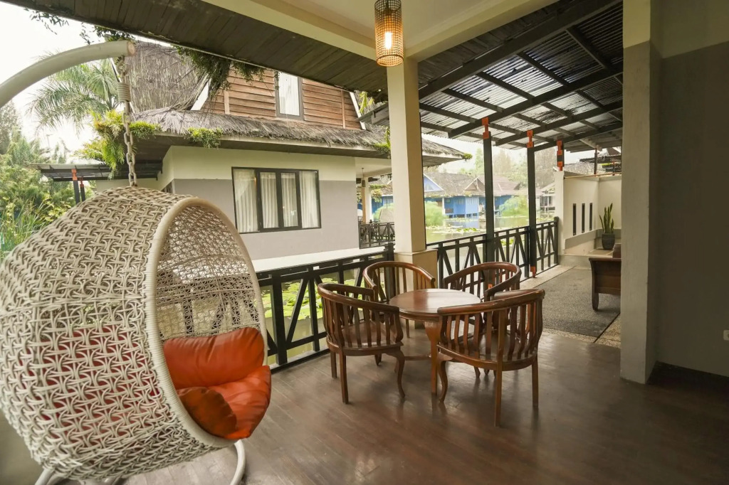 Sabda Alam Hotel & Glamping