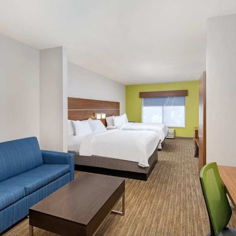 Holiday Inn Express Hotel & Suites Birmingham - Inverness 280 by IHG
