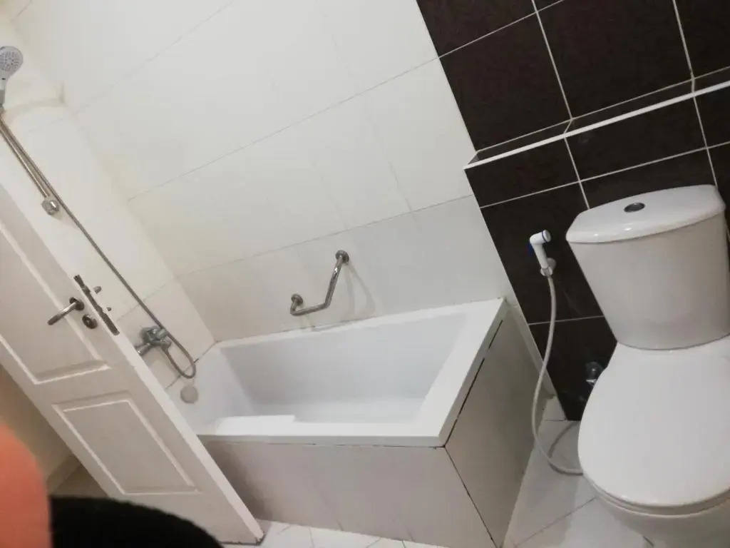 Luxury Towers Host