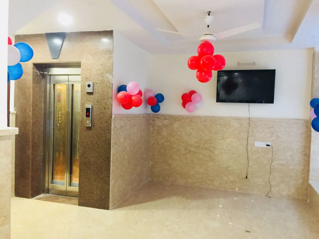 Hotel Tushar Continental