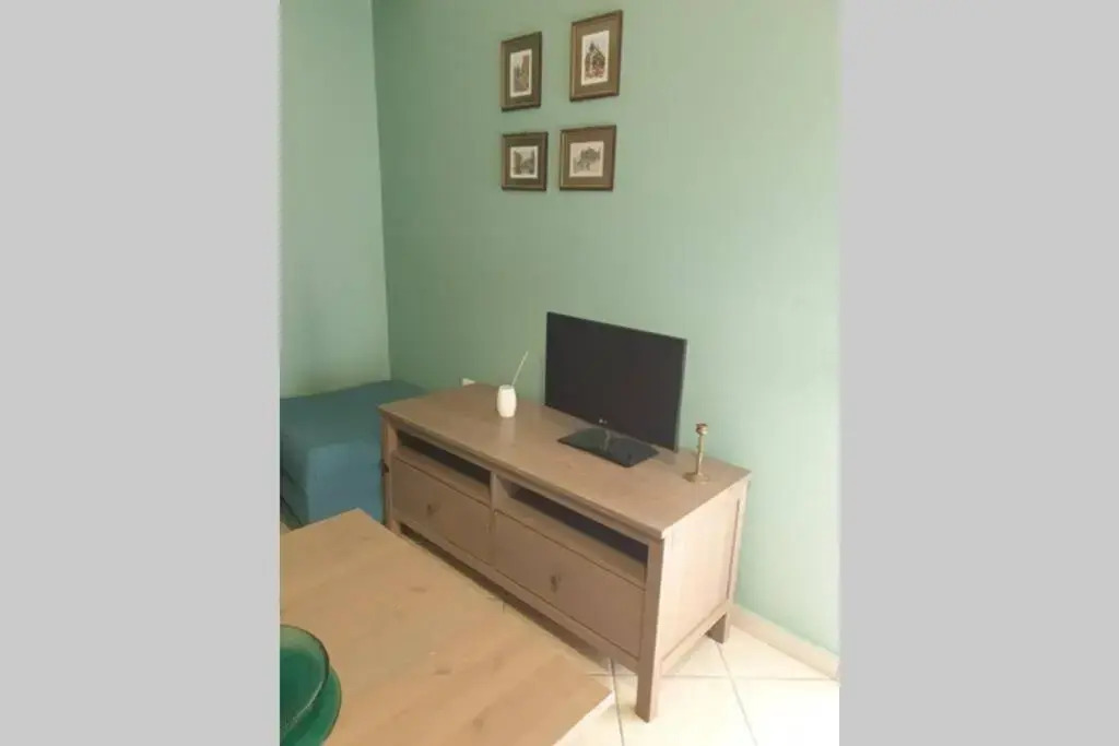 central studio very close to the port of Volos