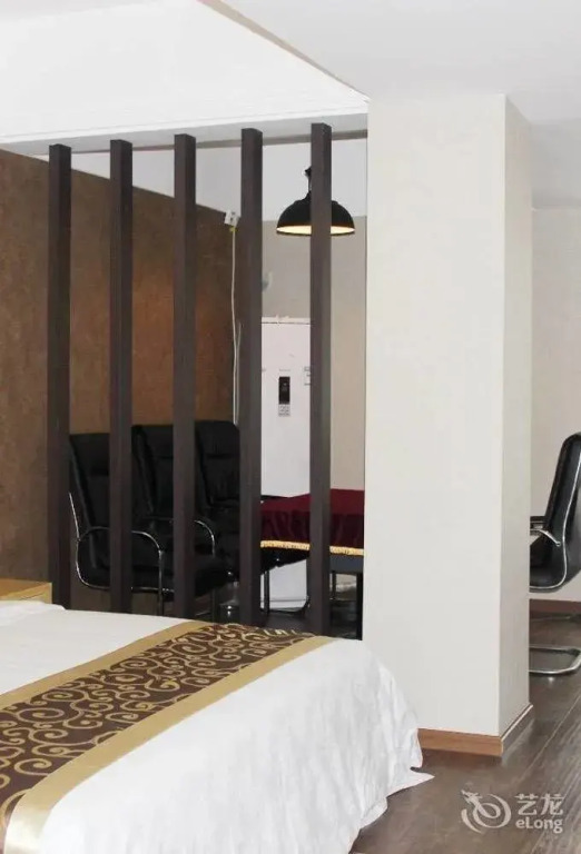 Xinyi Hotel