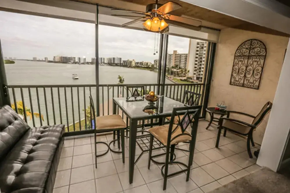 Windward Point 306