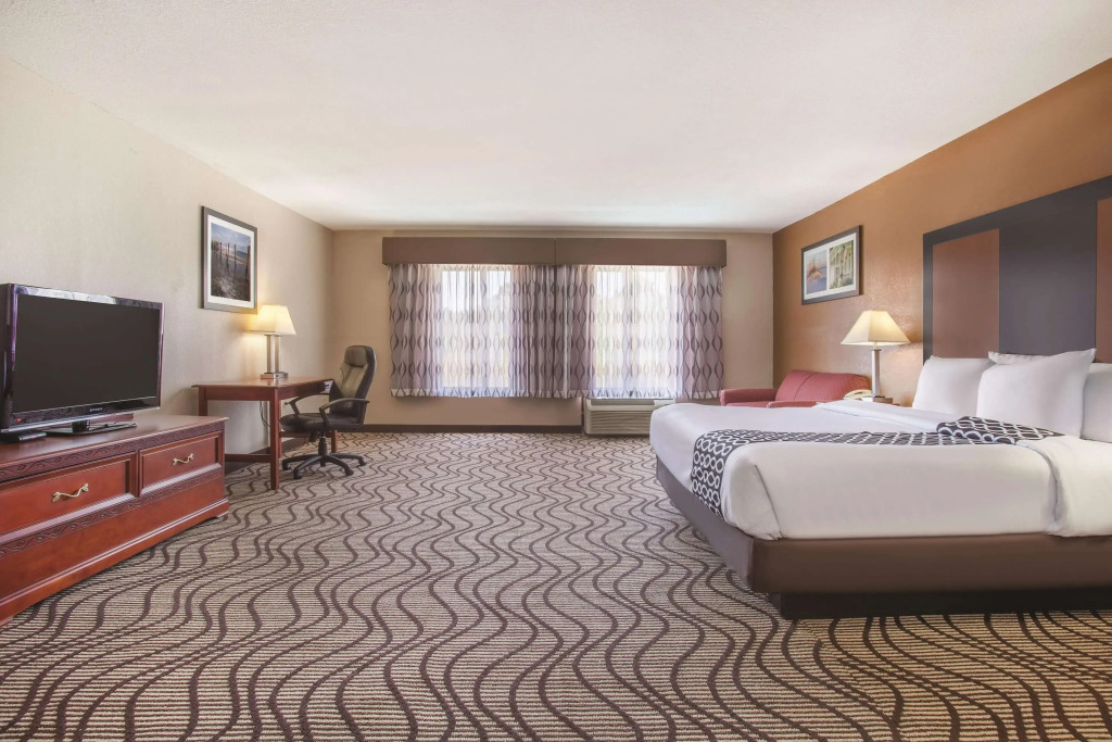 Baymont by Wyndham Moss Point Pascagoula