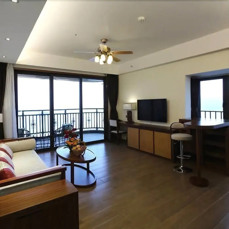 Honghaiwan Holiday Hotel