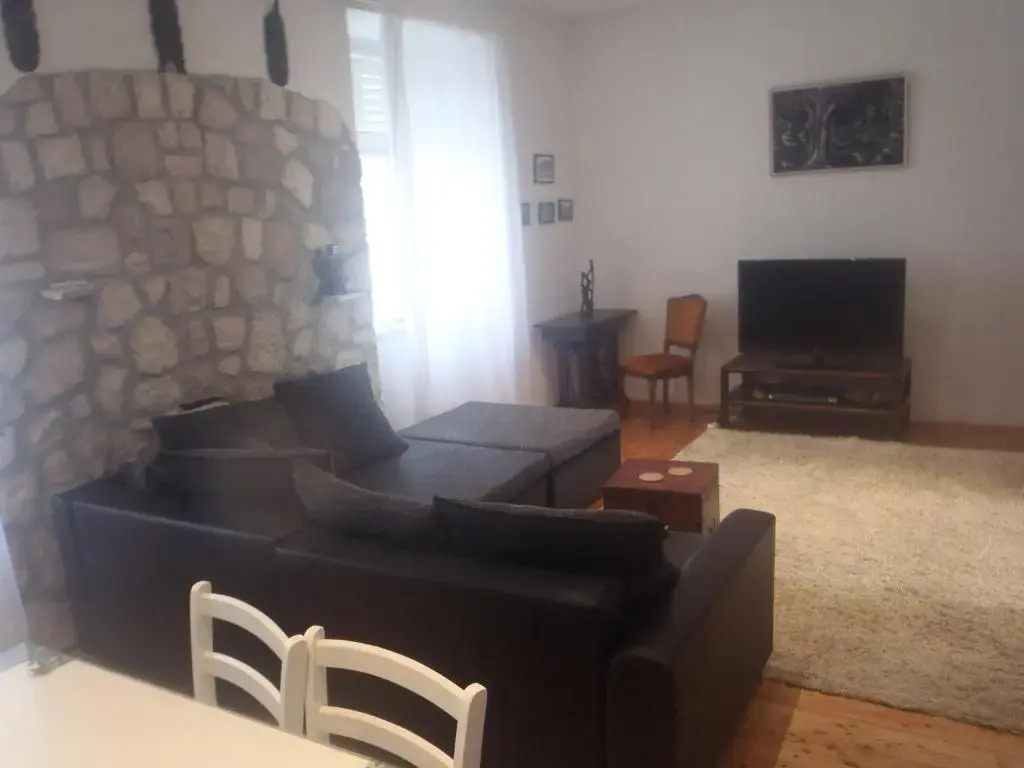 Old Town Vintage Apartment