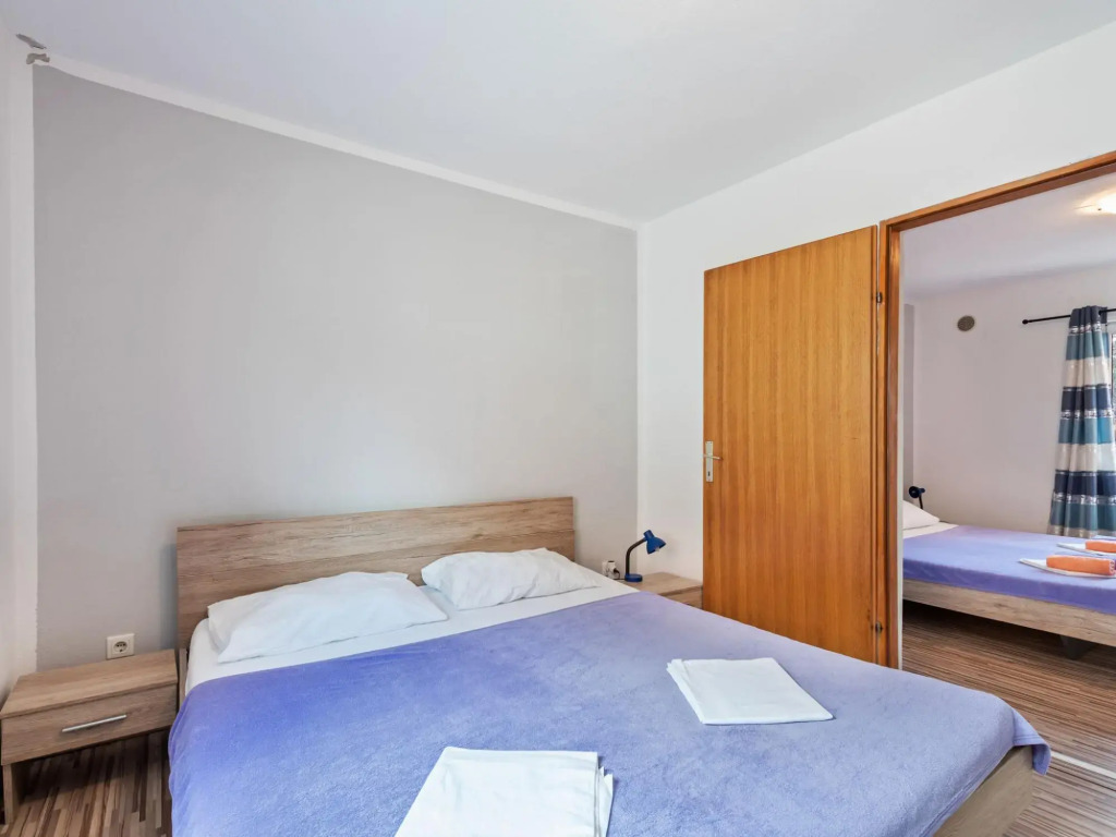 Enticing Apartment in Vir near Seabeach
