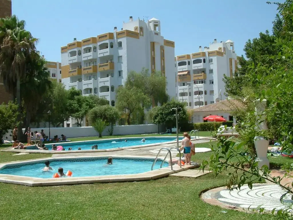 VIVE BENALMÁDENA JARDINES GAMONAL, CENTRICO Y TRANQUILO, 700m a la playa