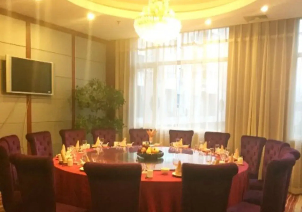 Mayfair Hotel