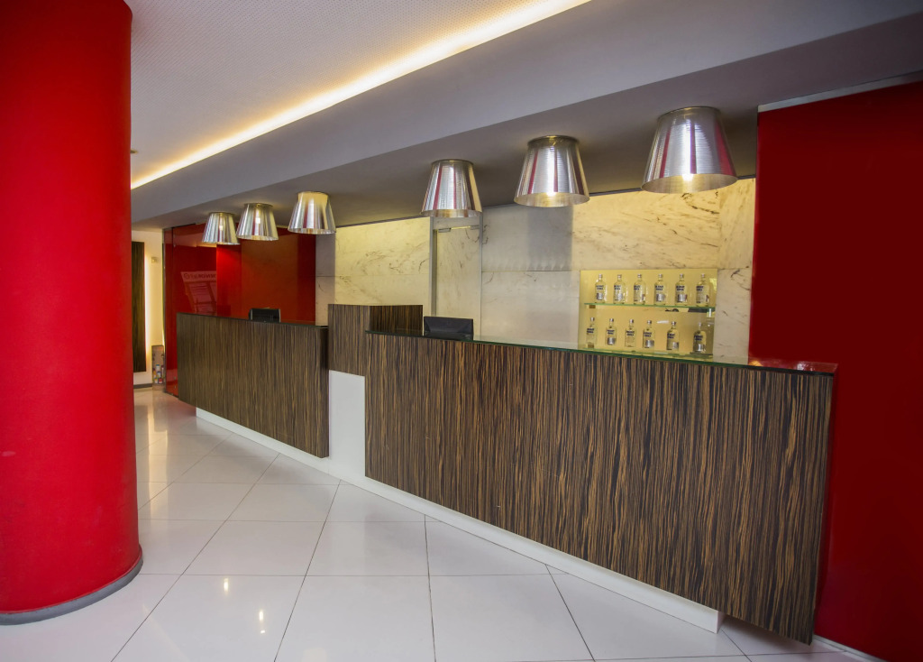 Hotel Oasis Plaza