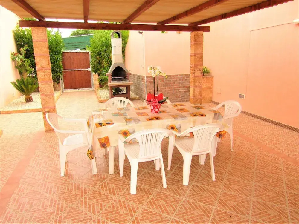 House With 2 Bedrooms In Torre San Giovanni With Enclosed Garden And Wifi 700 M From The Beach