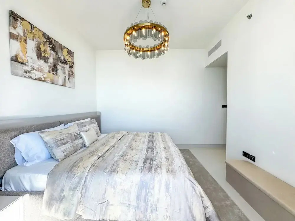 High floor Panoramic 2BR & Private Beach