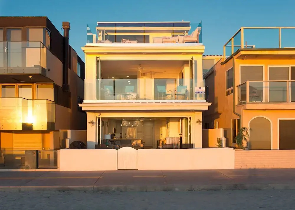 3312 W Ocean Front Ban 4 Bedroom Home