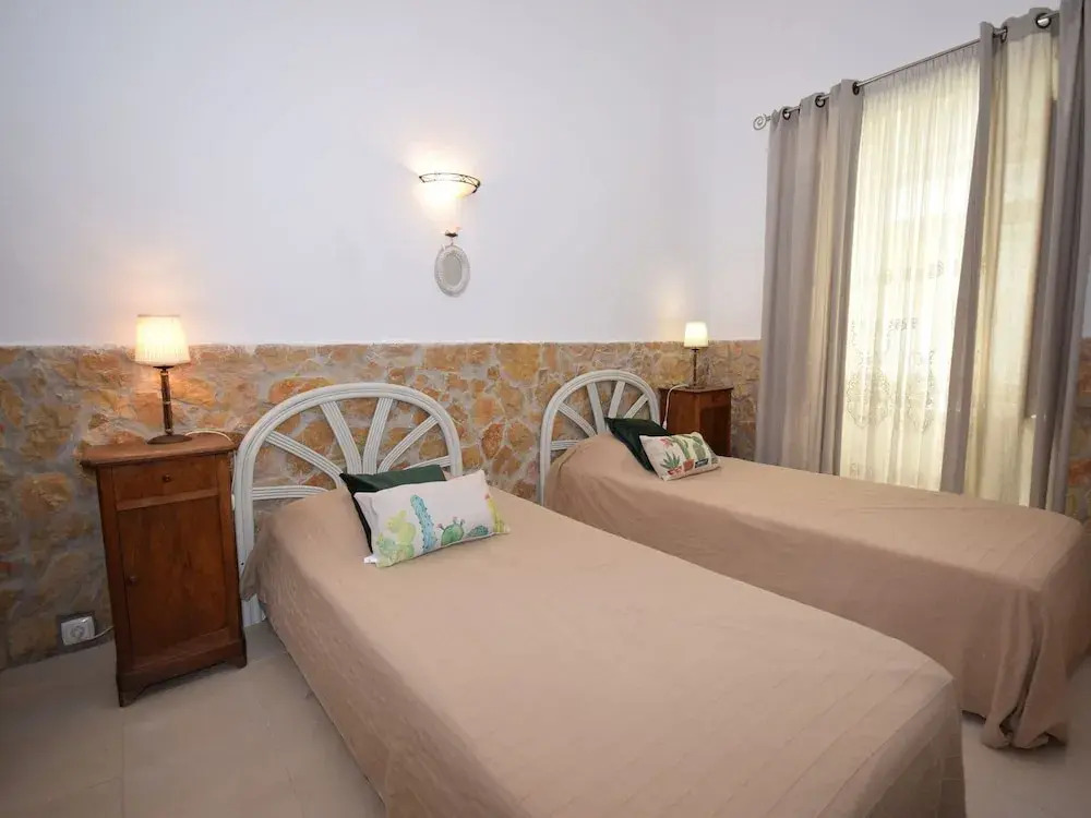 Pittoresque House With Character in Centre Fuseta Near the Sea