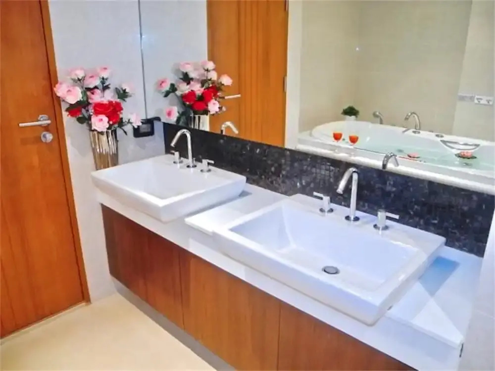 The Privilege Residence : 1 Bedroom apartment in Patong
