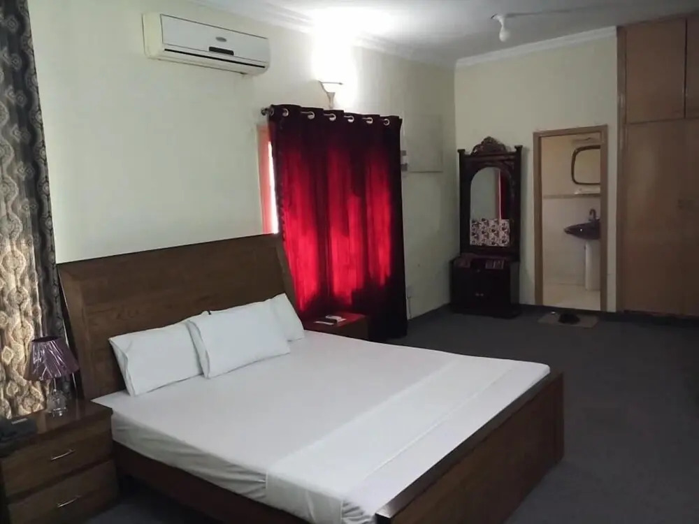 Orion Inn